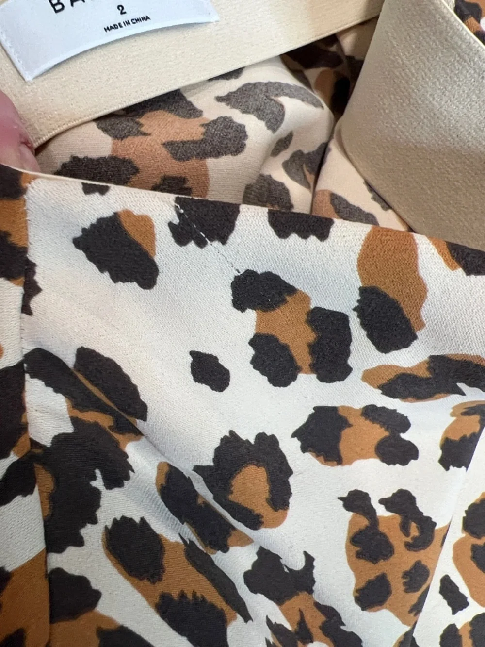 Aritzia Babaton Leopard Print Midi Skirt Size 2